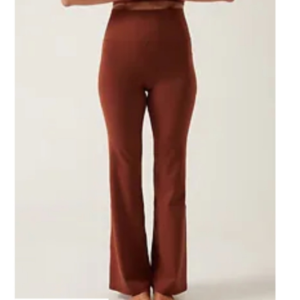 Athleta Salutation Stash Flare Pant